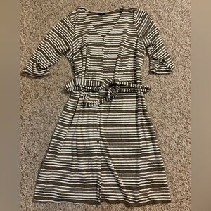 ⬇️Tecara 2X striped knit dress with belt